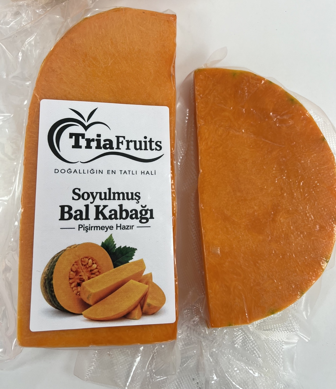 Citrouille pelée et coupée thumbnail 3